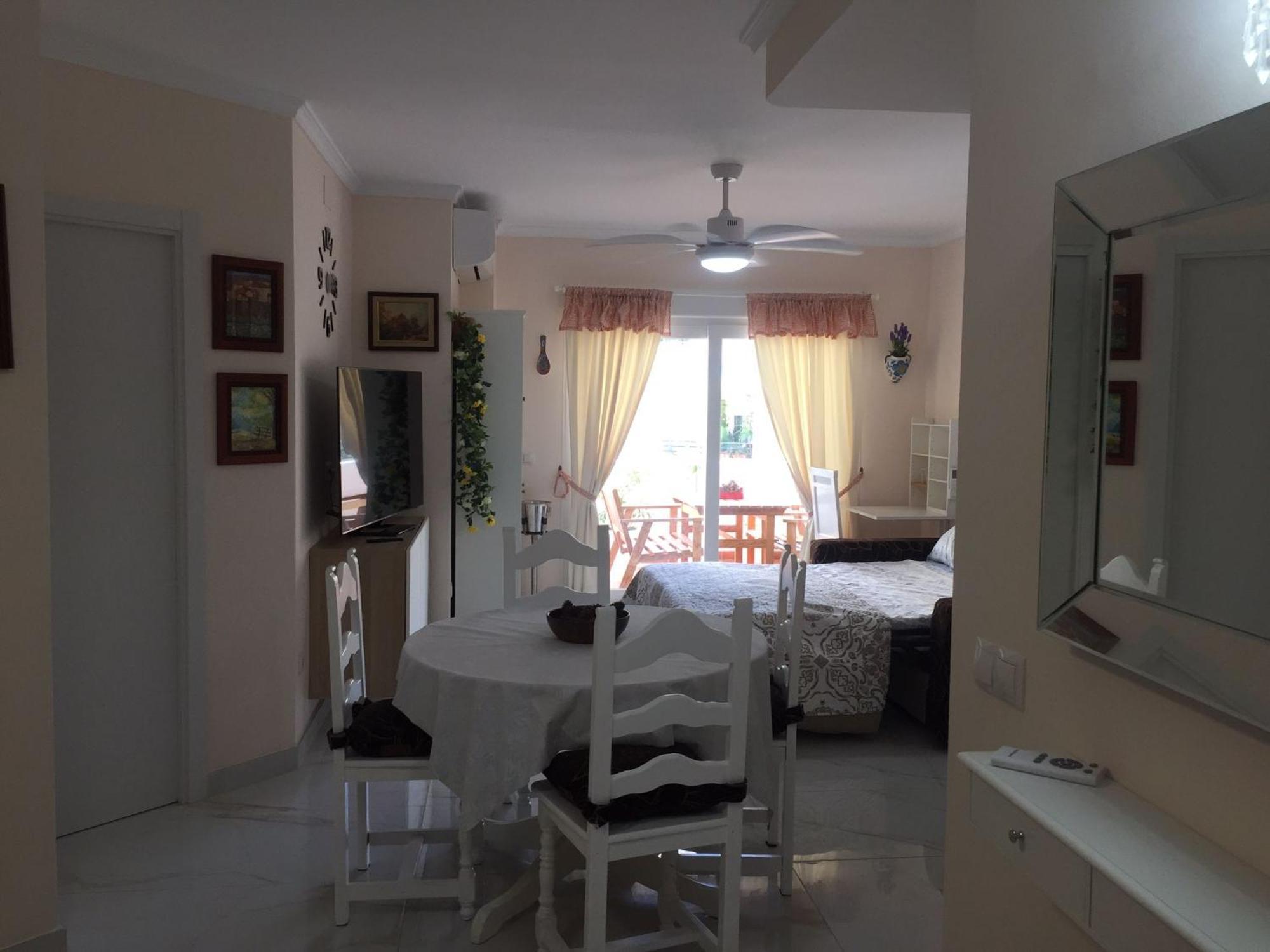 Studio In The Centre Near The Beach Apartment Torremolinos Luaran gambar