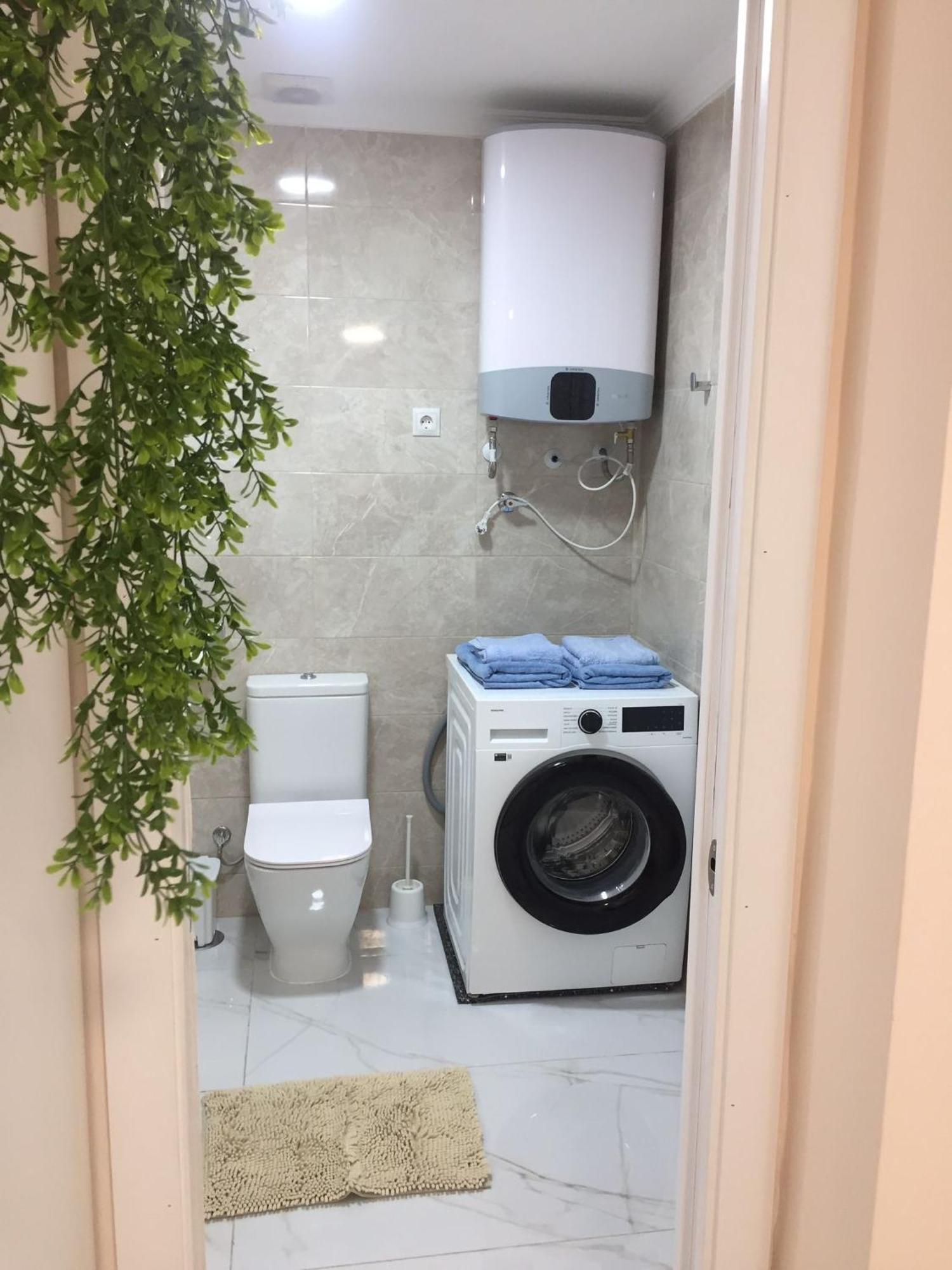 Studio In The Centre Near The Beach Apartment Torremolinos Luaran gambar